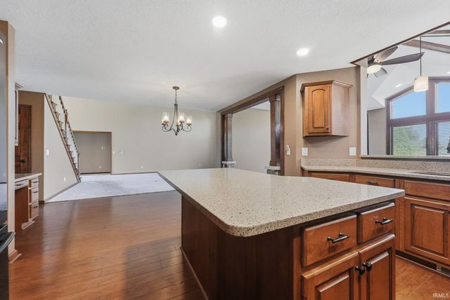 2208 Longleaf Drive, Fort Wayne, IN 46814