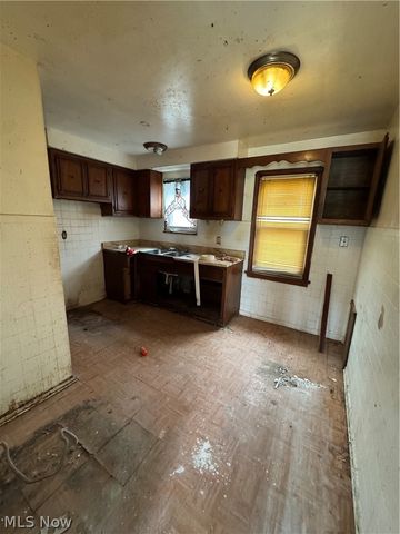 9809 Marah Avenue, Cleveland, OH 44104