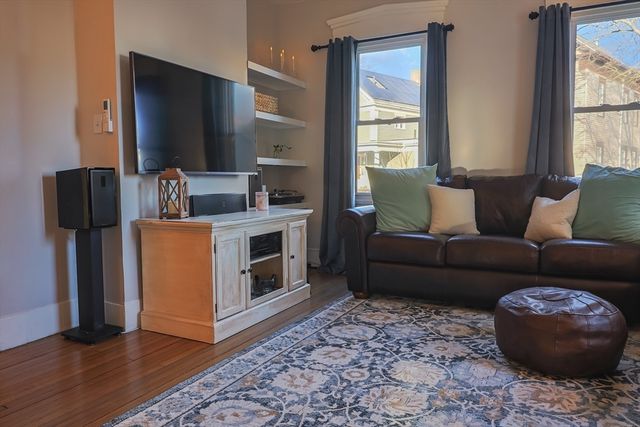 657 County St, New Bedford, MA 02740