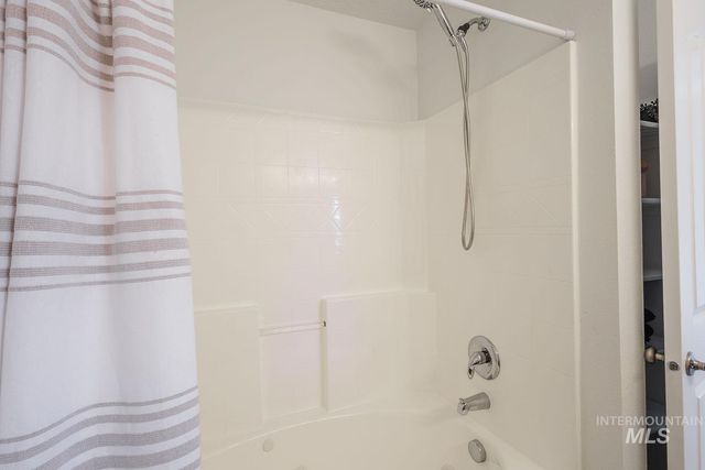 3716 Duluth, Caldwell, ID 83605