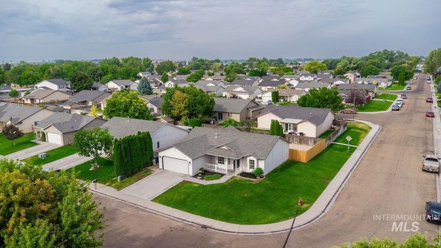 3716 Duluth, Caldwell, ID 83605