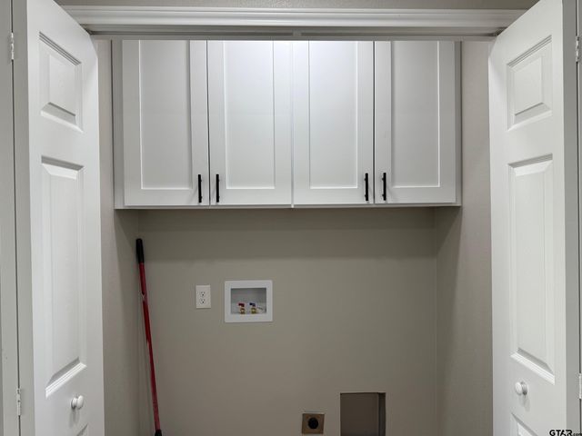 703 E Hillsboro St, Tyler, TX 75702