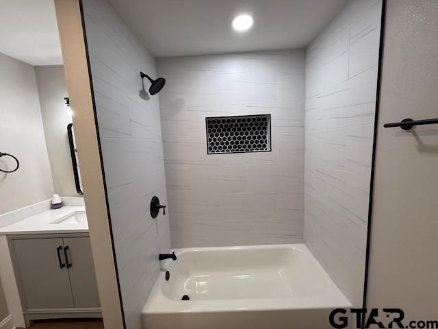 703 E Hillsboro St, Tyler, TX 75702