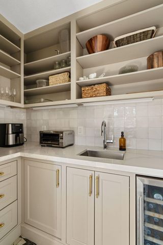 2910 Houston Avenue, Houston, TX 77009