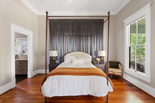 2910 Houston Avenue, Houston, TX 77009