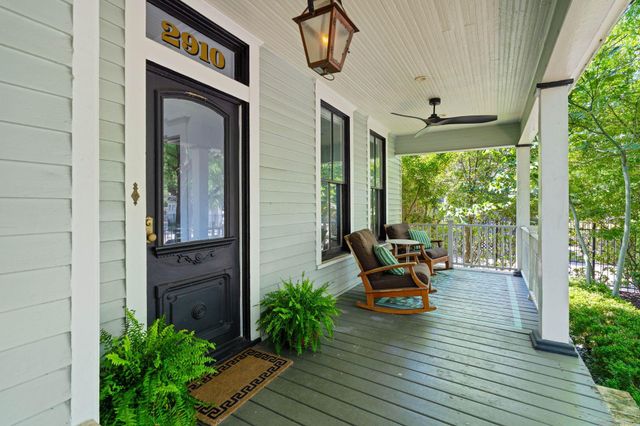 2910 Houston Avenue, Houston, TX 77009