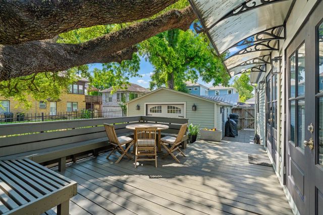 2910 Houston Avenue, Houston, TX 77009