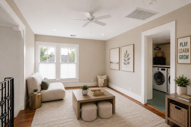 2910 Houston Avenue, Houston, TX 77009
