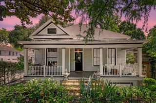 2910 Houston Avenue, Houston, TX 77009
