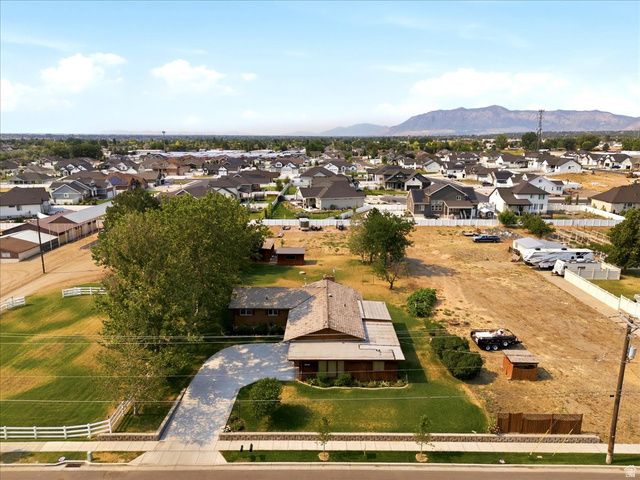 2252 W 800 N, Clinton, UT 84015