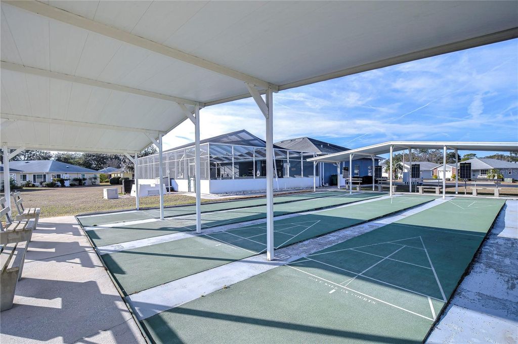 Image 33 of property listing at 37416 TEABERRY LOOP, Zephyrhills, FL 33542