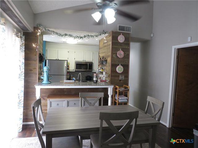 310 Rattan Drive, Victoria, TX 77901