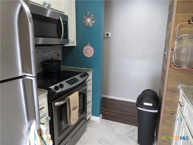 310 Rattan Drive, Victoria, TX 77901