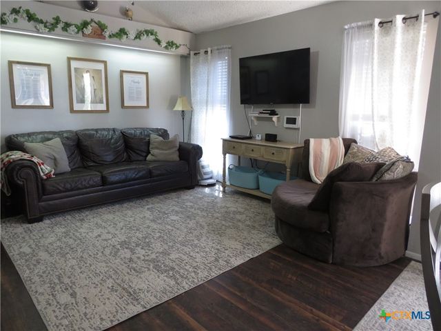 310 Rattan Drive, Victoria, TX 77901