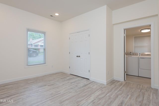 1008 Earnest Street, Johnson City, TN 37604