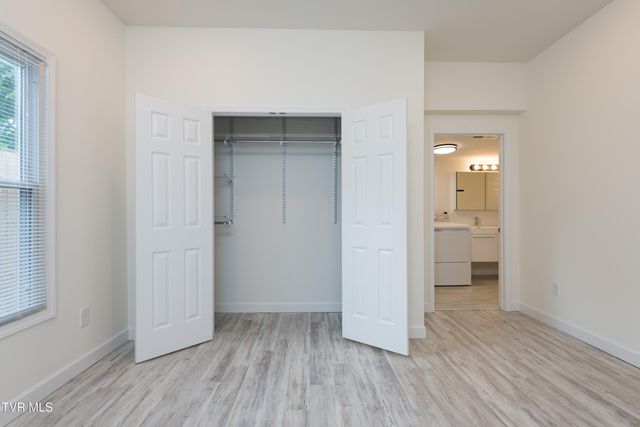 1008 Earnest Street, Johnson City, TN 37604