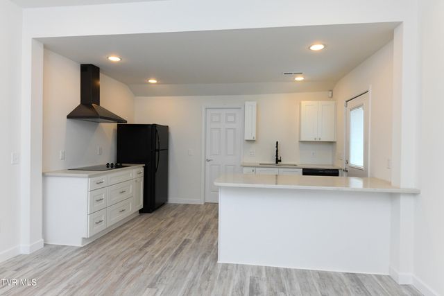 1008 Earnest Street, Johnson City, TN 37604