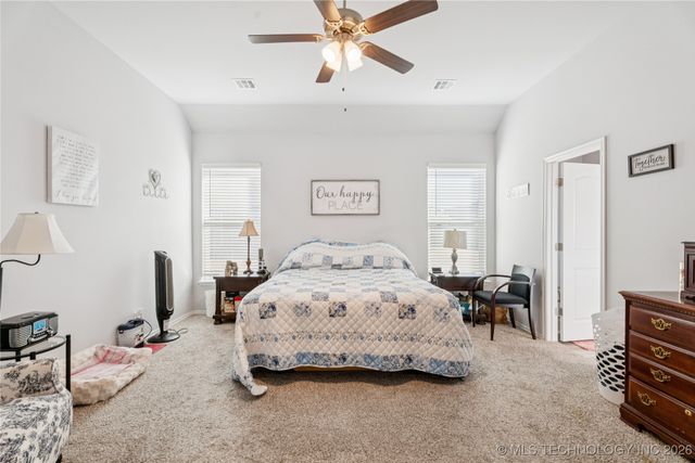 6250 S 317th East Avenue, Broken Arrow, OK 74014