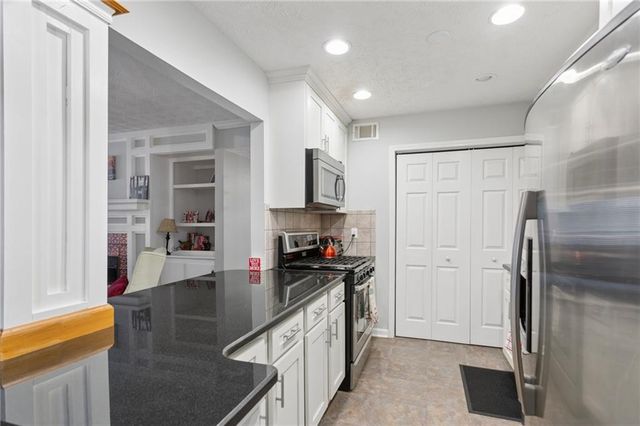 2832 Vinings Central Drive SE 143, Atlanta, GA 30339