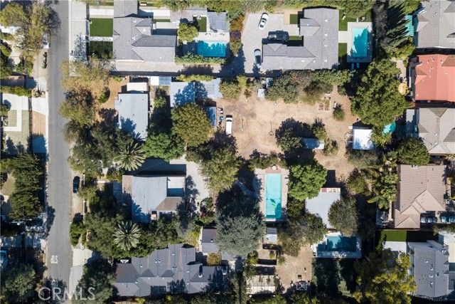 5832 Calvin, Tarzana (los Angeles), CA 91356