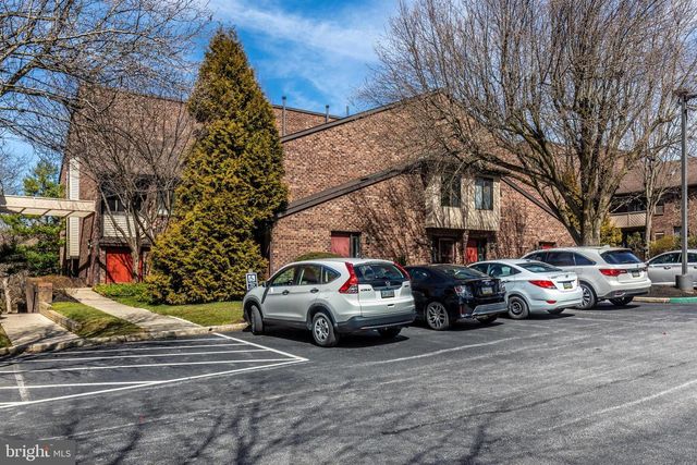 703 MOUNTAIN VIEW DR, Chesterbrook, PA 19087