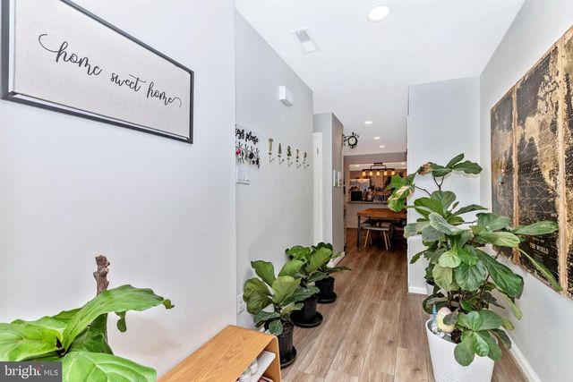 703 MOUNTAIN VIEW DR, Chesterbrook, PA 19087