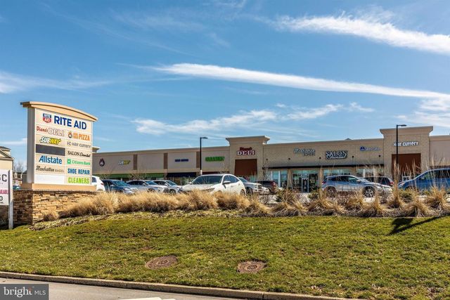 703 MOUNTAIN VIEW DR, Chesterbrook, PA 19087