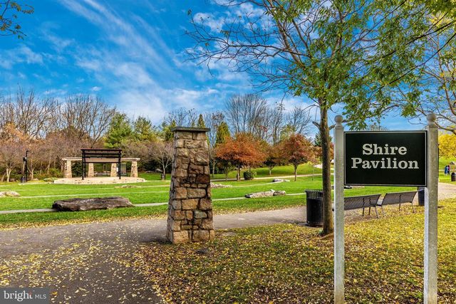 703 MOUNTAIN VIEW DR, Chesterbrook, PA 19087