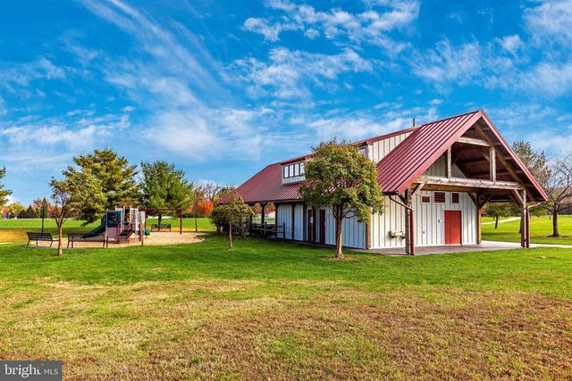 703 MOUNTAIN VIEW DR, Chesterbrook, PA 19087