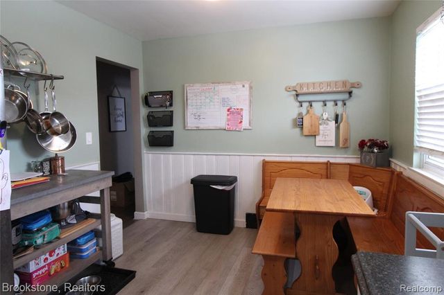 24524 Johnston Avenue, Eastpointe, MI 48021