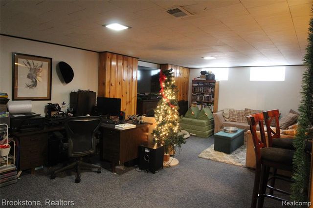 24524 Johnston Avenue, Eastpointe, MI 48021