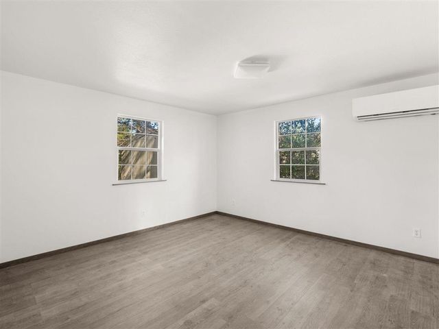 604 W North Street, Leesville, LA 71446
