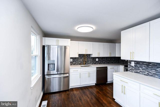 9 DORRELL CT, Sterling, VA 20165