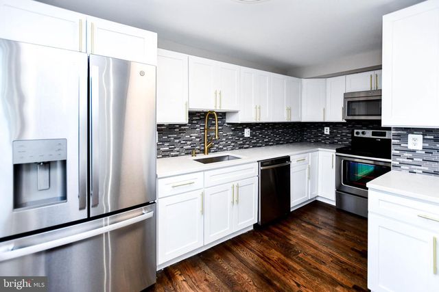 9 DORRELL CT, Sterling, VA 20165