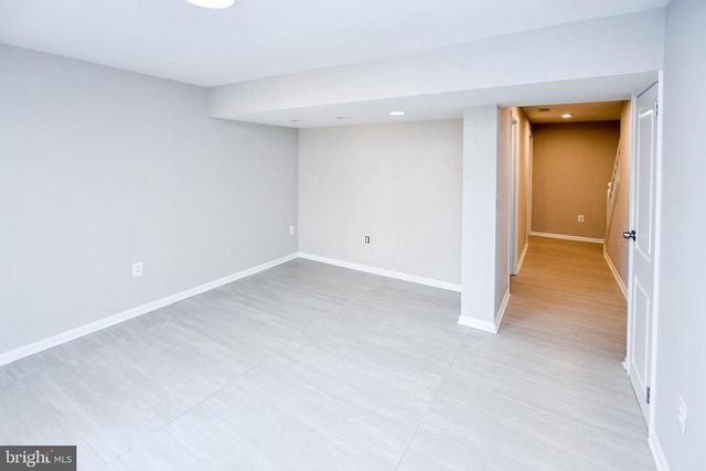 9 DORRELL CT, Sterling, VA 20165