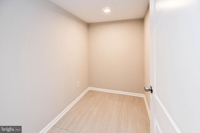 9 DORRELL CT, Sterling, VA 20165