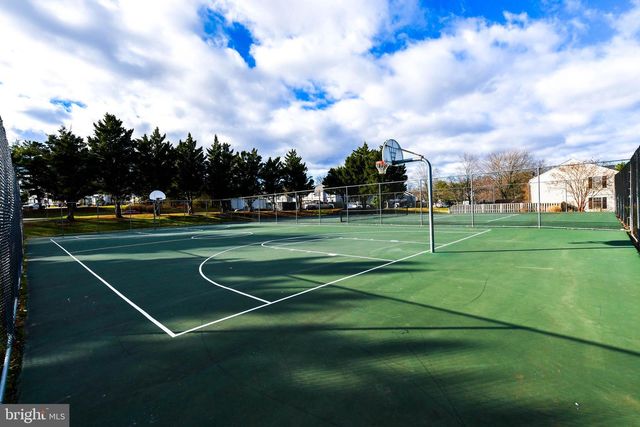 9 DORRELL CT, Sterling, VA 20165