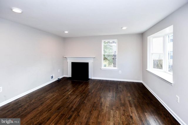 9 DORRELL CT, Sterling, VA 20165