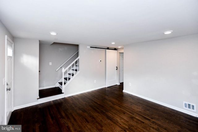 9 DORRELL CT, Sterling, VA 20165