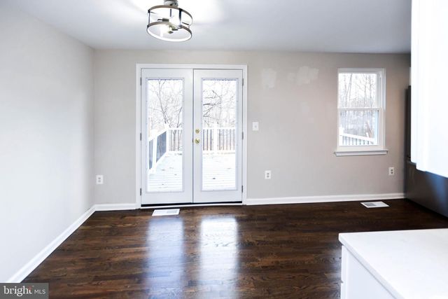 9 DORRELL CT, Sterling, VA 20165