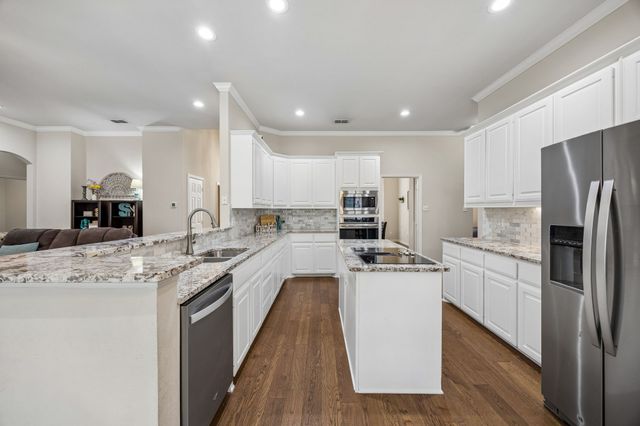 2810 Meadowside Drive, Mckinney, TX 75071