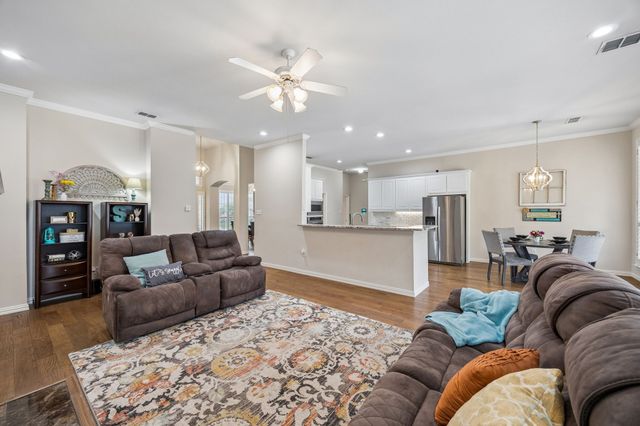 2810 Meadowside Drive, Mckinney, TX 75071