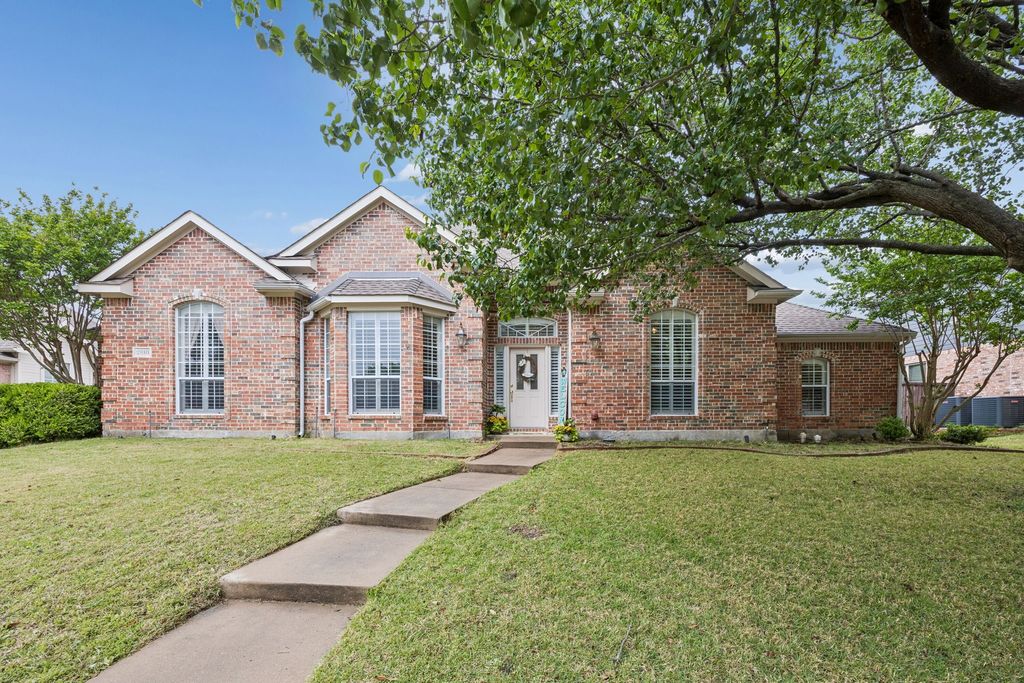 2810 Meadowside Drive, Mckinney, TX 75071