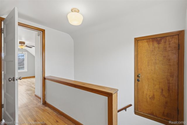 927 Montrose Avenue, Royal Oak Charter Township, MI 48073
