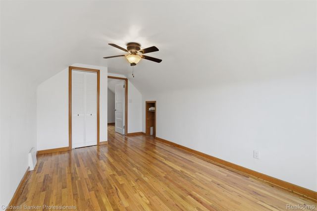 927 Montrose Avenue, Royal Oak Charter Township, MI 48073