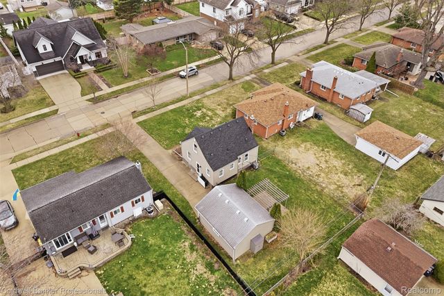 927 Montrose Avenue, Royal Oak Charter Township, MI 48073
