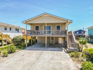 1916 N New River Drive, Surf City, NC 28445