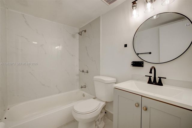 1740 Funston ST 12, Hollywood, FL 33020