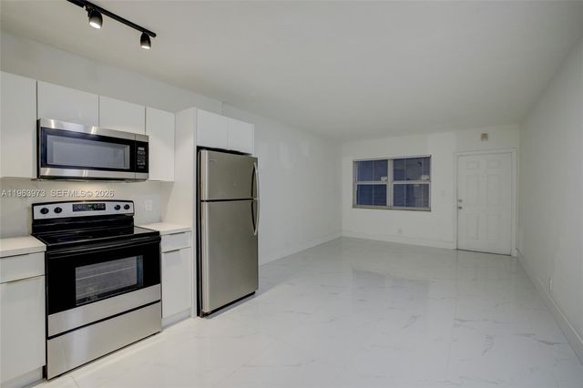 1740 Funston ST 12, Hollywood, FL 33020