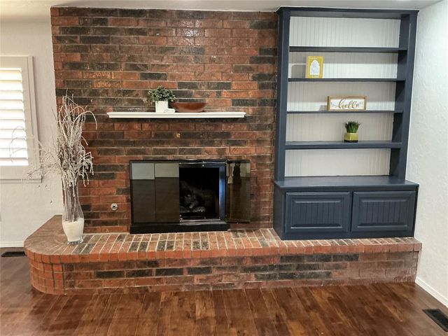 9901 HUMMINGBIRD Lane, Oklahoma City, OK 73162